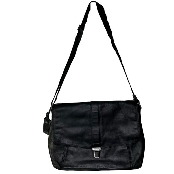 Tumi Leather Messenger Bag Black Brief Case Laptop Travel Work
